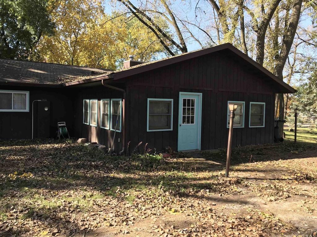 Photo of 414 Lynn STREET, Horicon, WI 53032 (MLS # 1945184)