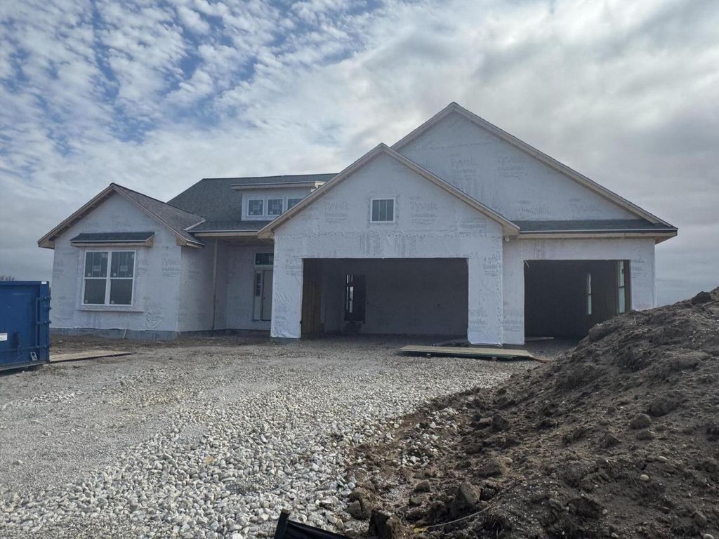 Photo of 557 Talbot's Woods DRIVE, Dousman, WI 53118 (MLS # 1949357)