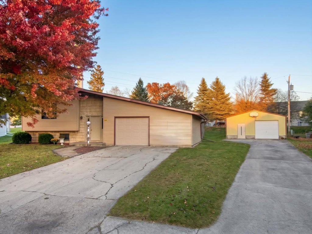 Photo of 218 Mack COURT, Brillion, WI 54110 (MLS # 50334711)