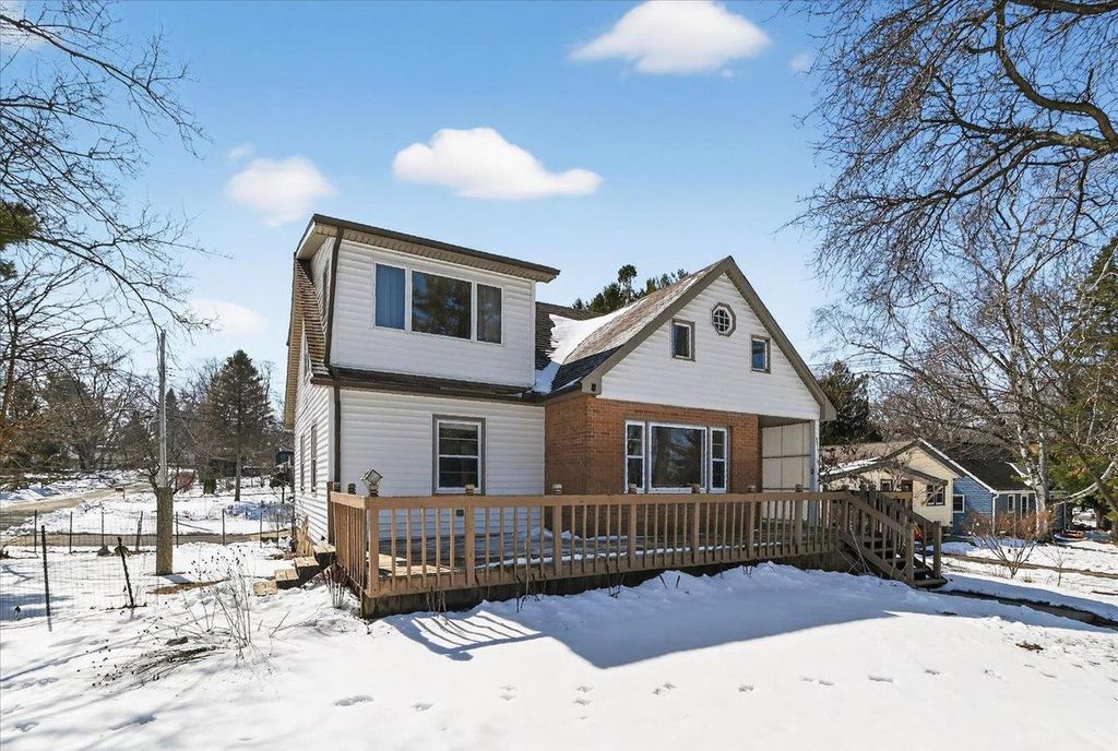 Photo of 5517 Terre Haute AVENUE, Madison, WI 53705 (MLS # 2017921)