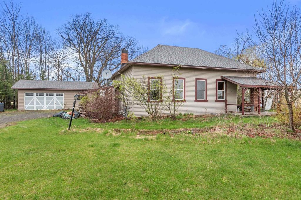 Photo of 2596 County Road M, Stevens Point, WI 54481 (MLS # 22601698)