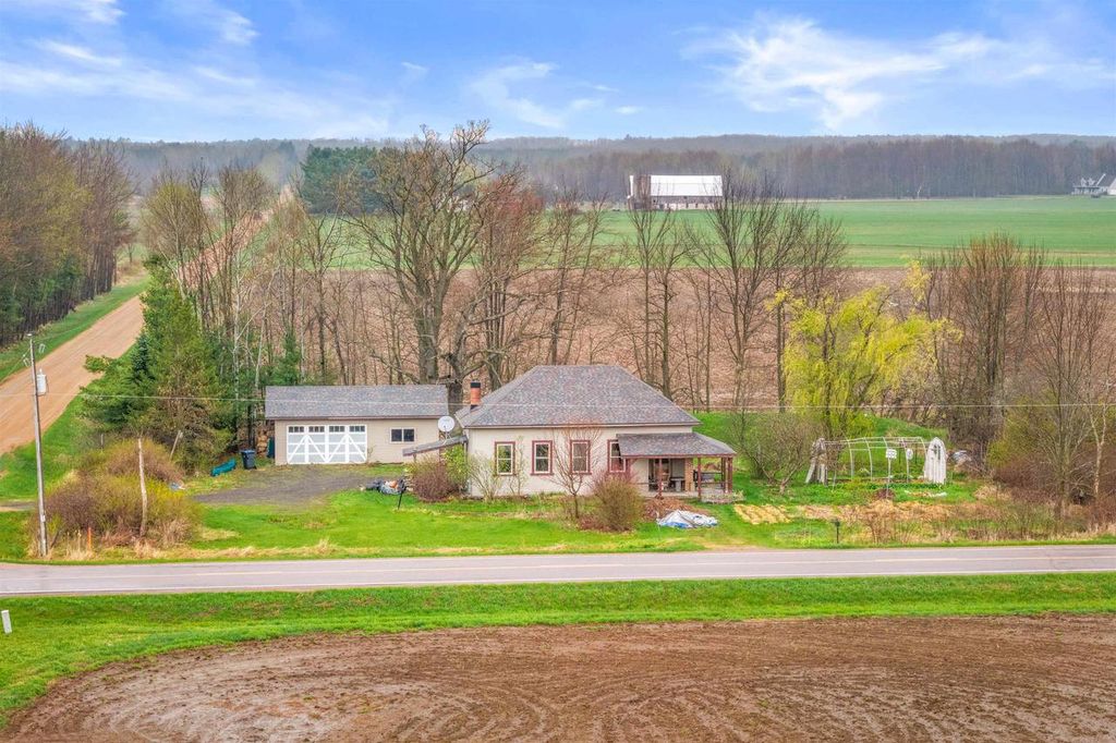 Photo of 2596 County Road M, Stevens Point, WI 54481 (MLS # 22601698)