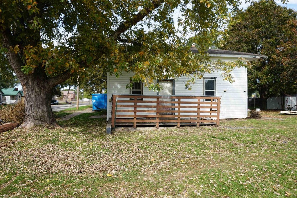 Photo of 808 S Michigan STREET, Prairie Du Chien, WI 53821 (MLS # 2035114)