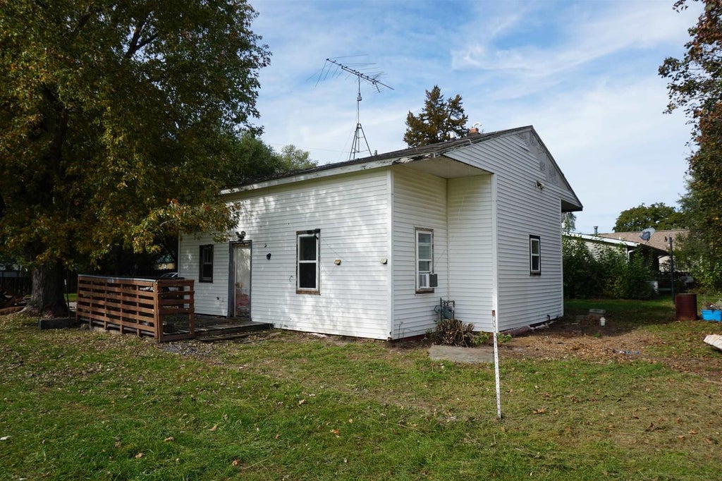 Photo of 808 S Michigan STREET, Prairie Du Chien, WI 53821 (MLS # 2035114)