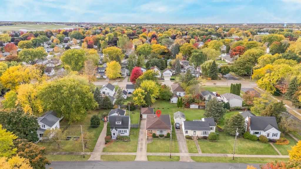 Photo of 1819 Hubbard STREET, Oshkosh, WI 54902 (MLS # 50317227)