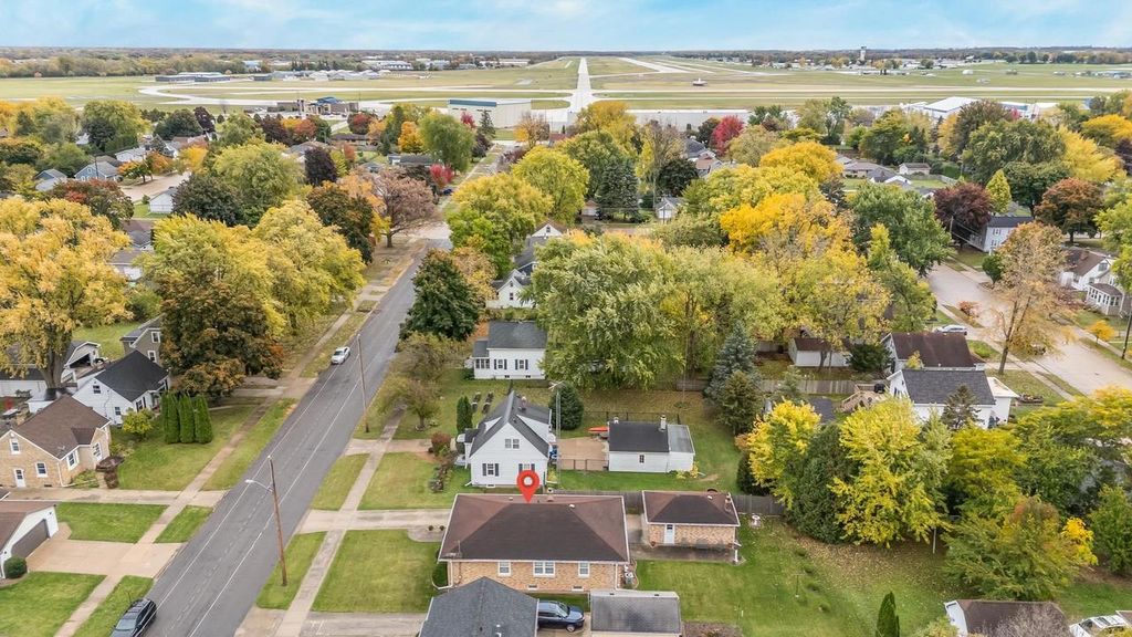 Photo of 1819 Hubbard STREET, Oshkosh, WI 54902 (MLS # 50317227)