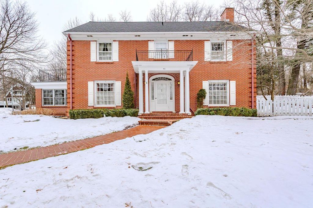 Photo of 711 N 10th STREET, Wausau, WI 54403 (MLS # 22600709)