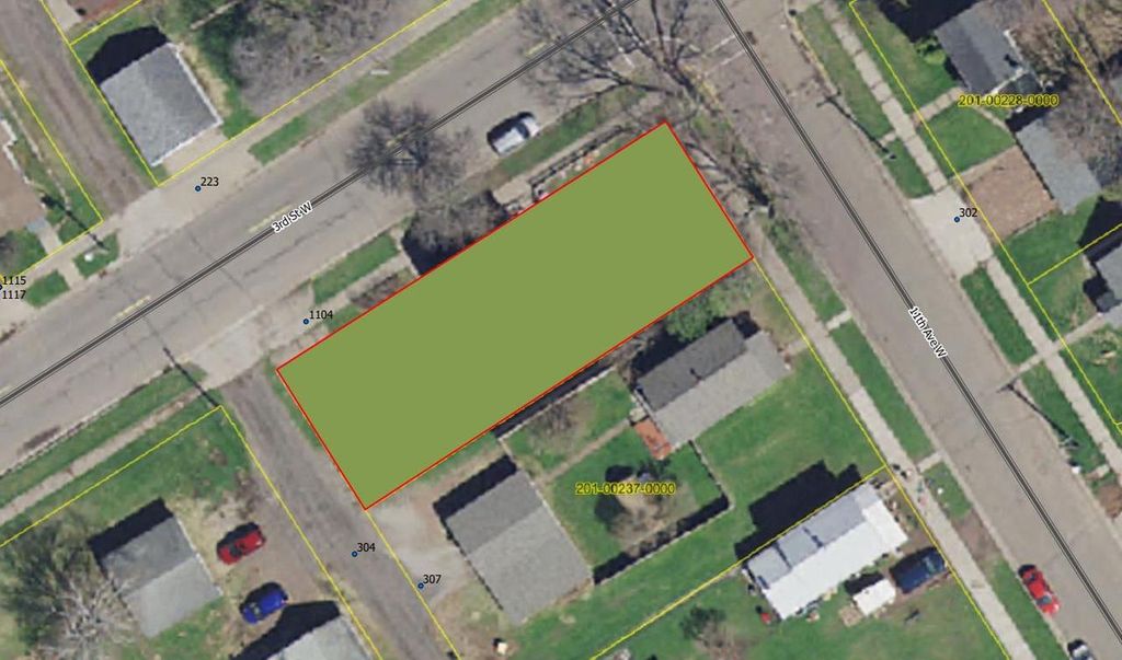 Photo of 1104 3rd St W St, Ashland, WI 54806 (MLS # 6122979)