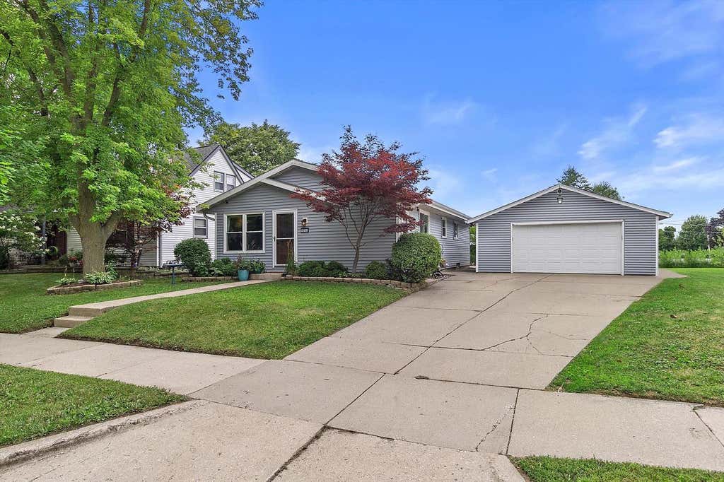 Photo of 5253 S 8th STREET, Milwaukee, WI 53221 (MLS # 1974948)