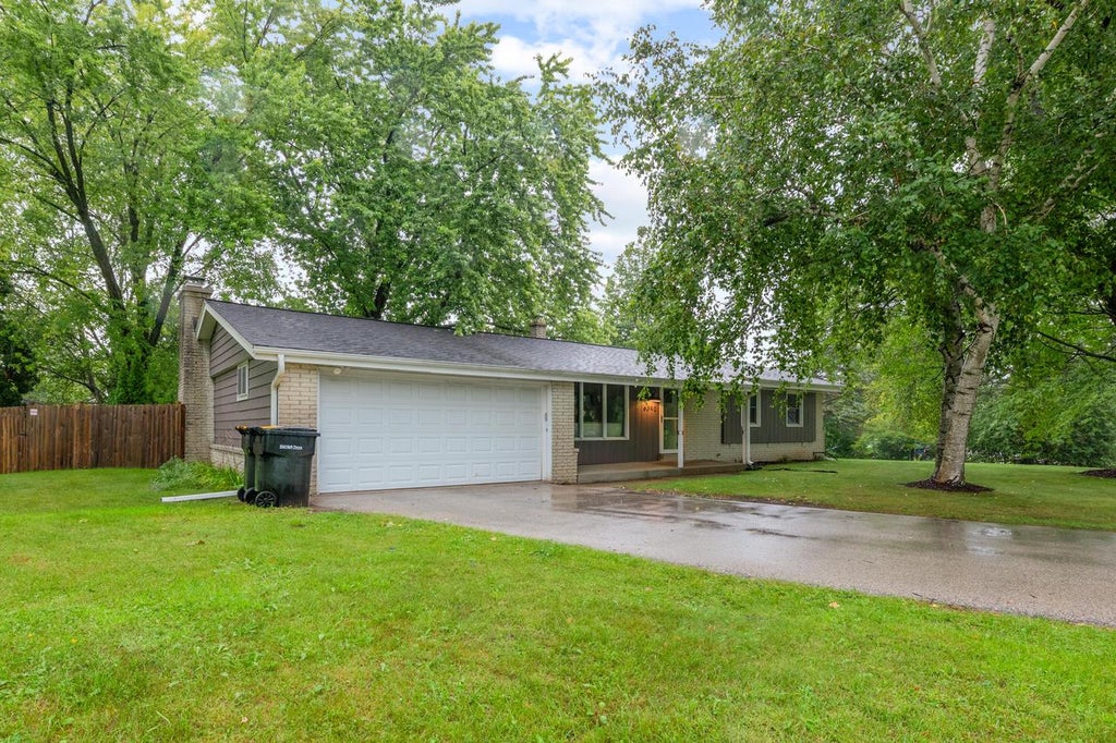 Photo of 6390 W Wabash AVENUE, Brown Deer, WI 53223 (MLS # 1978890)