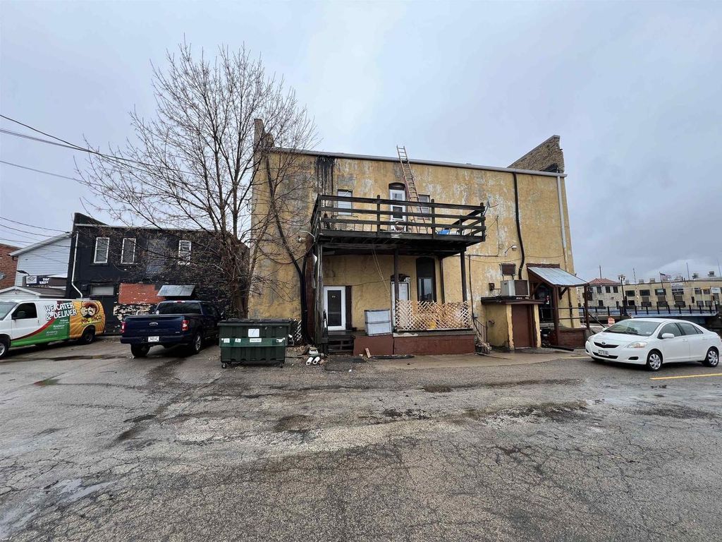 Photo of 2 Tayco STREET, Menasha, WI 54952 (MLS # 50323641)