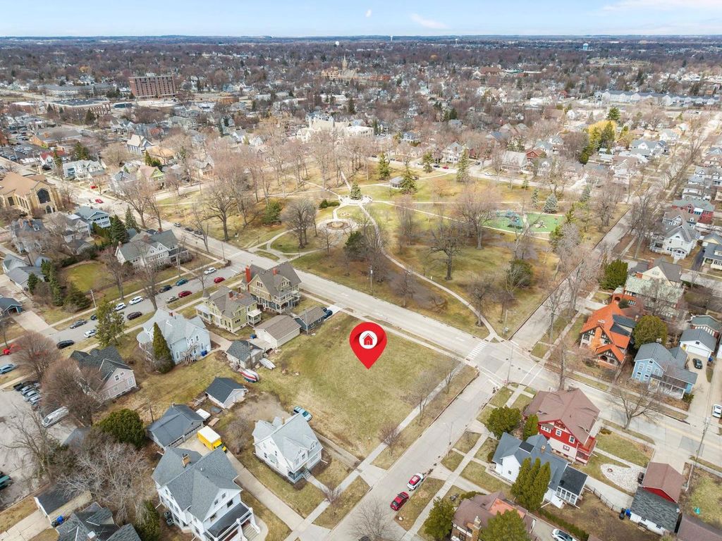 Photo of 229 N Union STREET, Appleton, WI 54911 (MLS # 50323165)