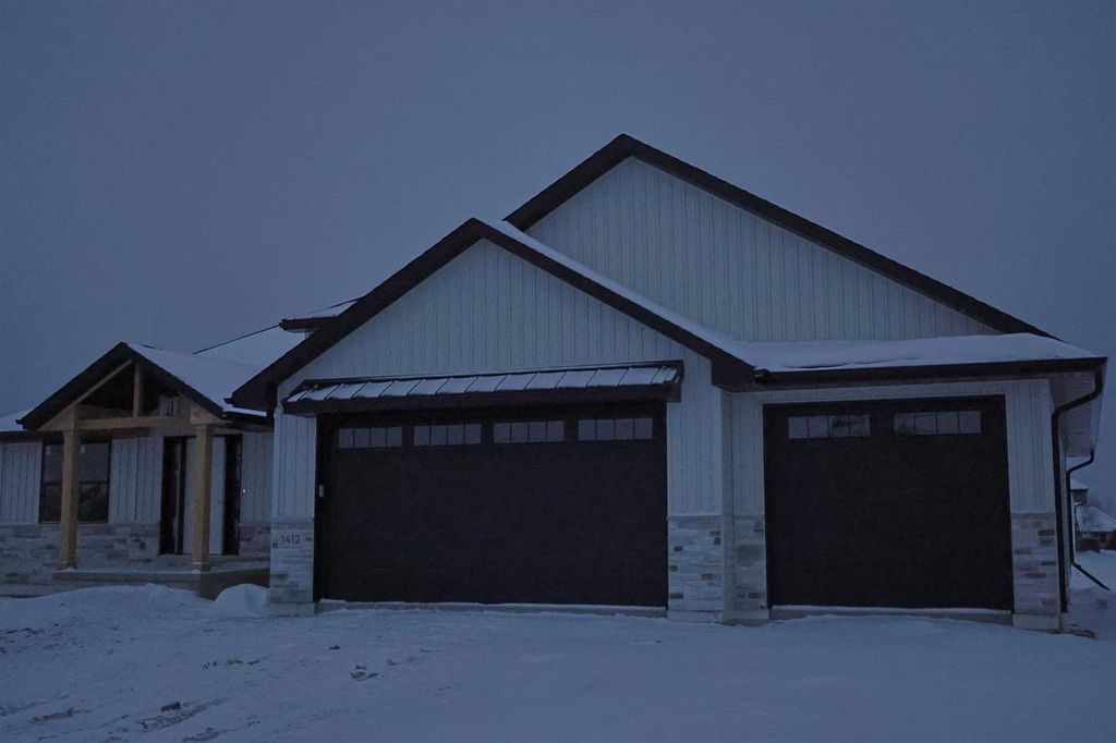 Photo of 1412 Divinity DRIVE, De Pere, WI 54115 (MLS # 50318354)