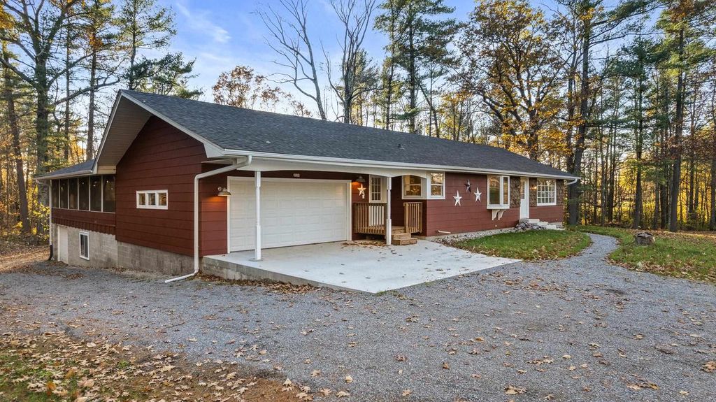 Photo of 5739 County Highway F, Wisconsin Rapids, WI 54474 (MLS # 22505229)