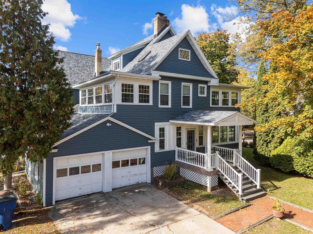 Photo of 515 Keyes STREET, Menasha, WI 54952 (MLS # 50320891)