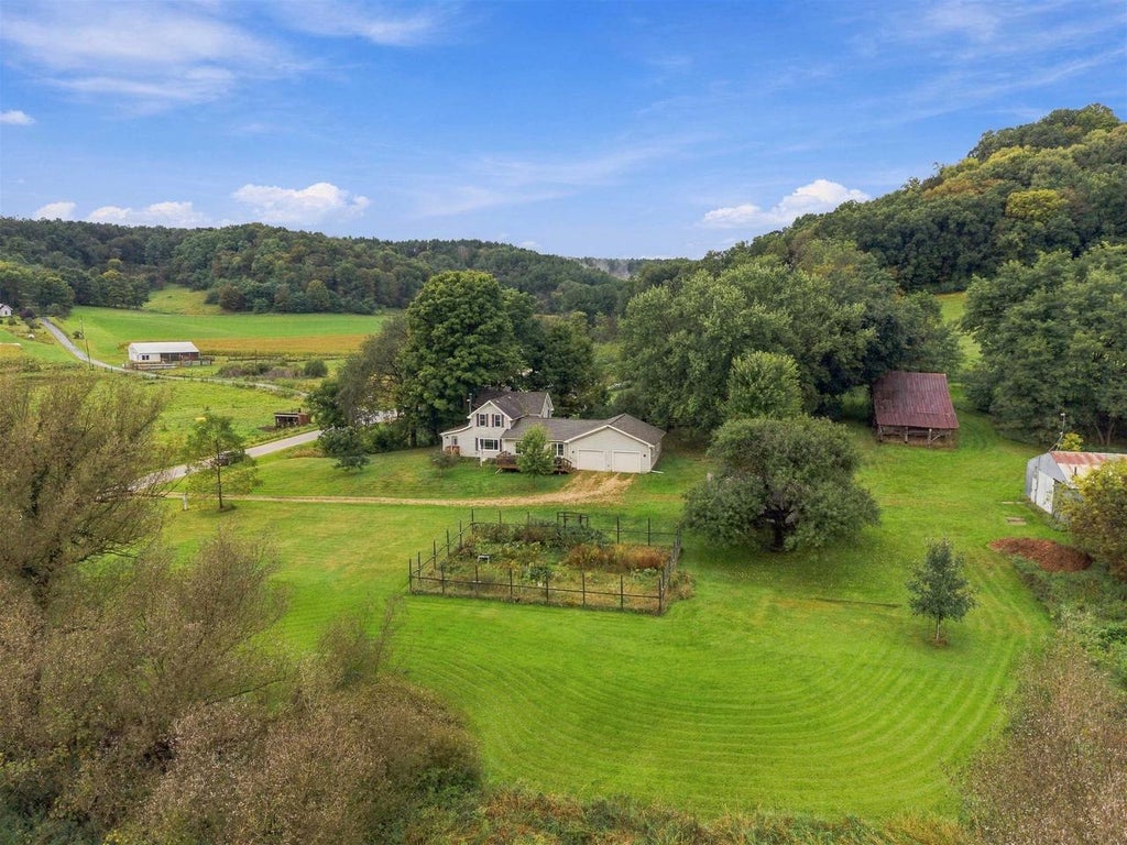 Photo of 17857 Old County Farm DRIVE, Richland Center, WI 53581 (MLS # 2032829)