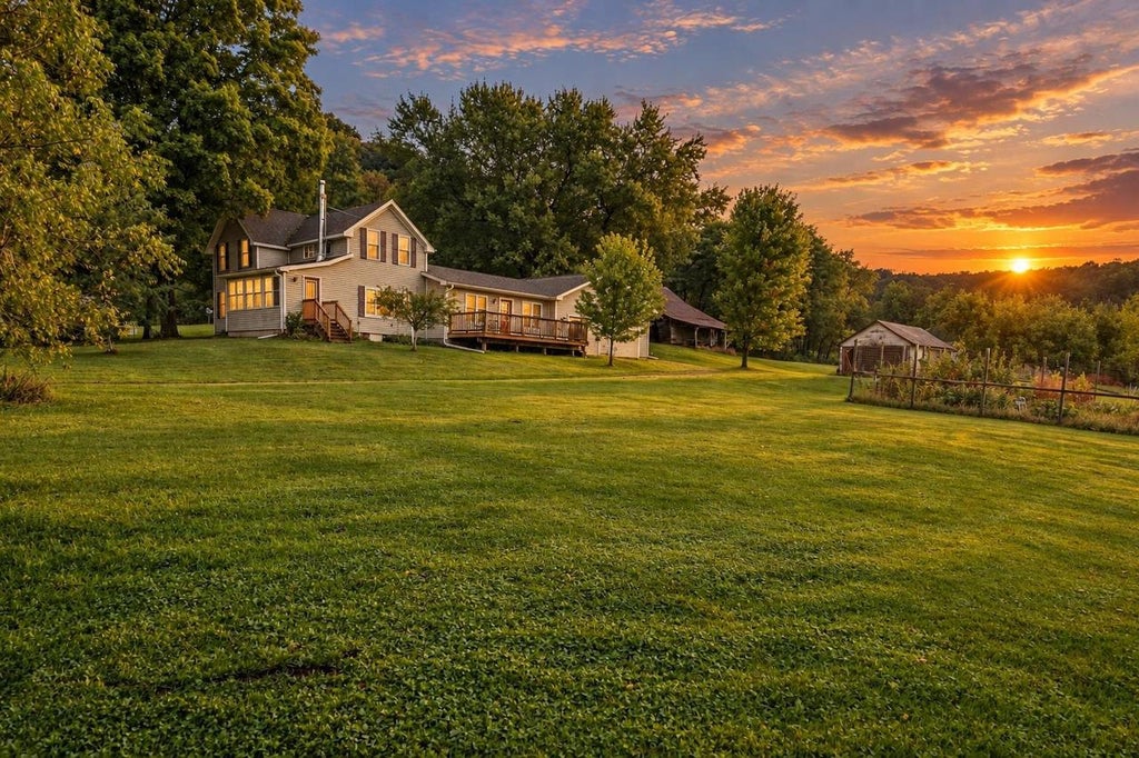 Photo of 17857 Old County Farm DRIVE, Richland Center, WI 53581 (MLS # 2032829)