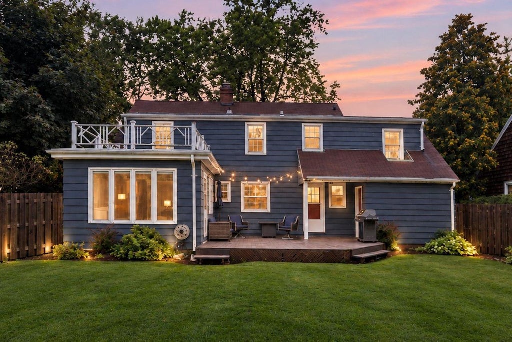 Photo of 165 River DRIVE, Appleton, WI 54915 (MLS # 50332409)