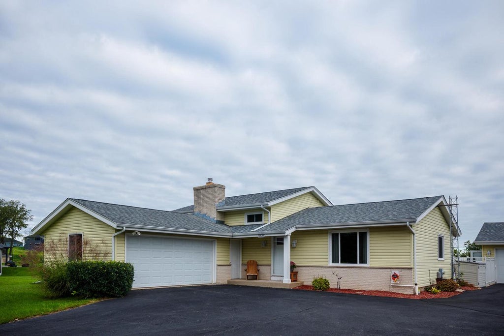 Photo of 30126 Ketterhagen ROAD, Burlington, WI 53105 (MLS # 1982067)