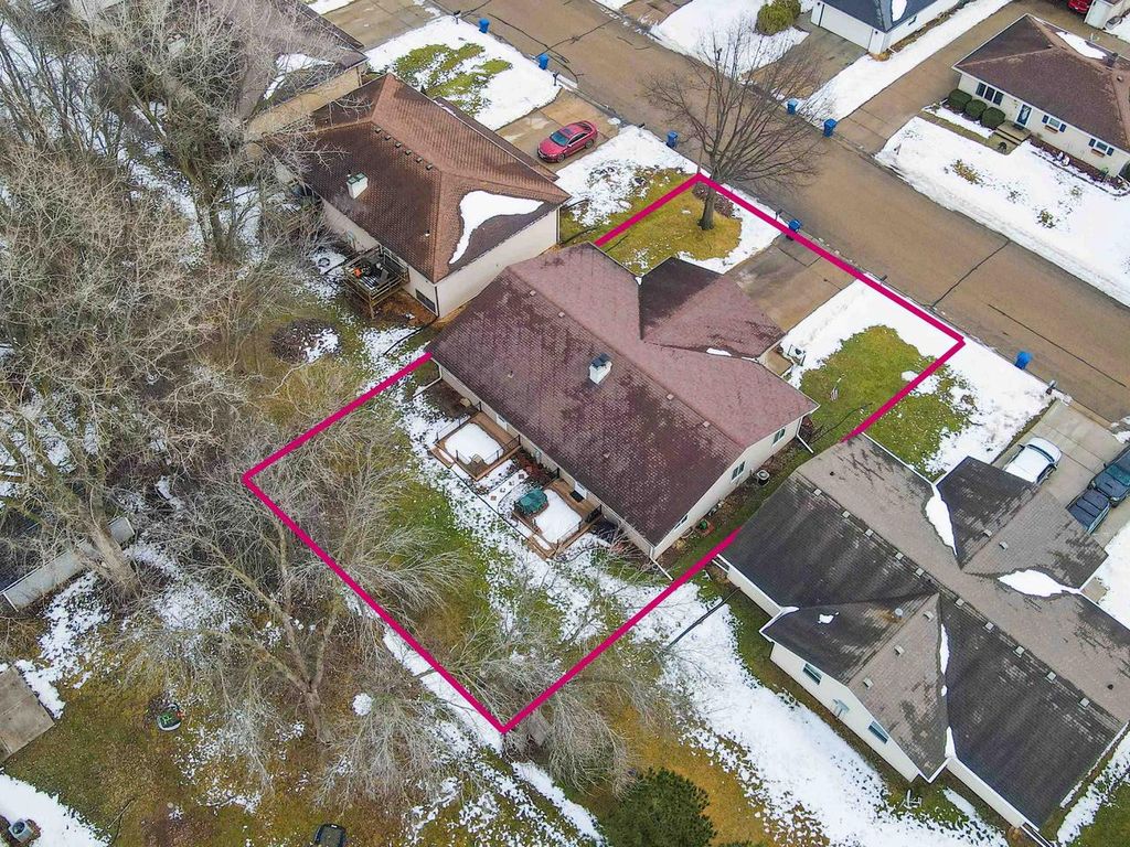 Photo of 1108 Woodland DRIVE, Menasha, WI 54952 (MLS # 50319851)