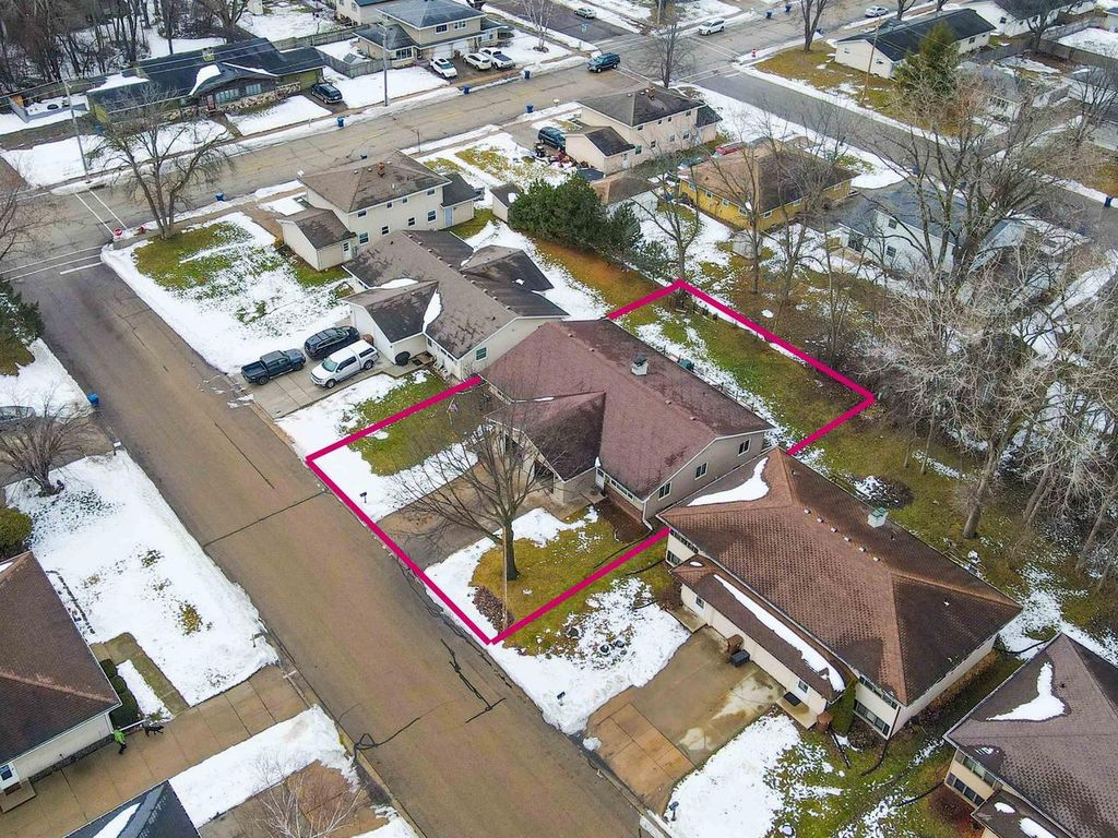 Photo of 1108 Woodland DRIVE, Menasha, WI 54952 (MLS # 50319851)