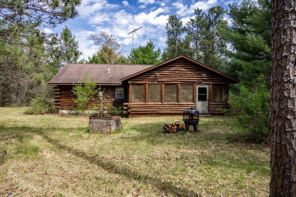 Photo of N8395 Timber TRAIL, New Lisbon, WI 53950 (MLS # 2022113)