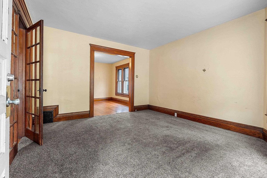 Photo of 234 N Oakland AVENUE, Green Bay, WI 54303 (MLS # 50330327)