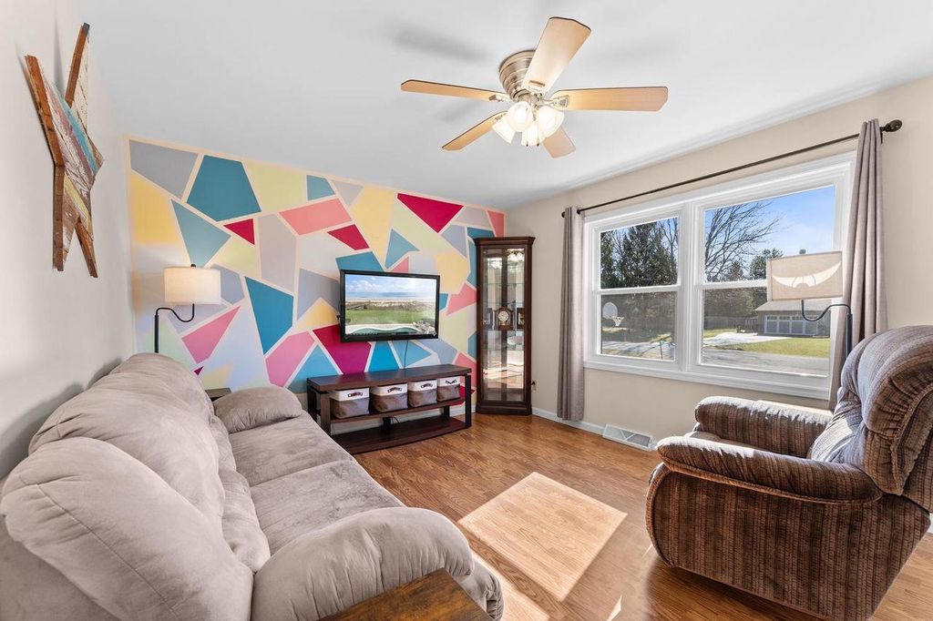 Photo of 6657 Wendell WAY, Deforest, WI 53532 (MLS # 2018984)