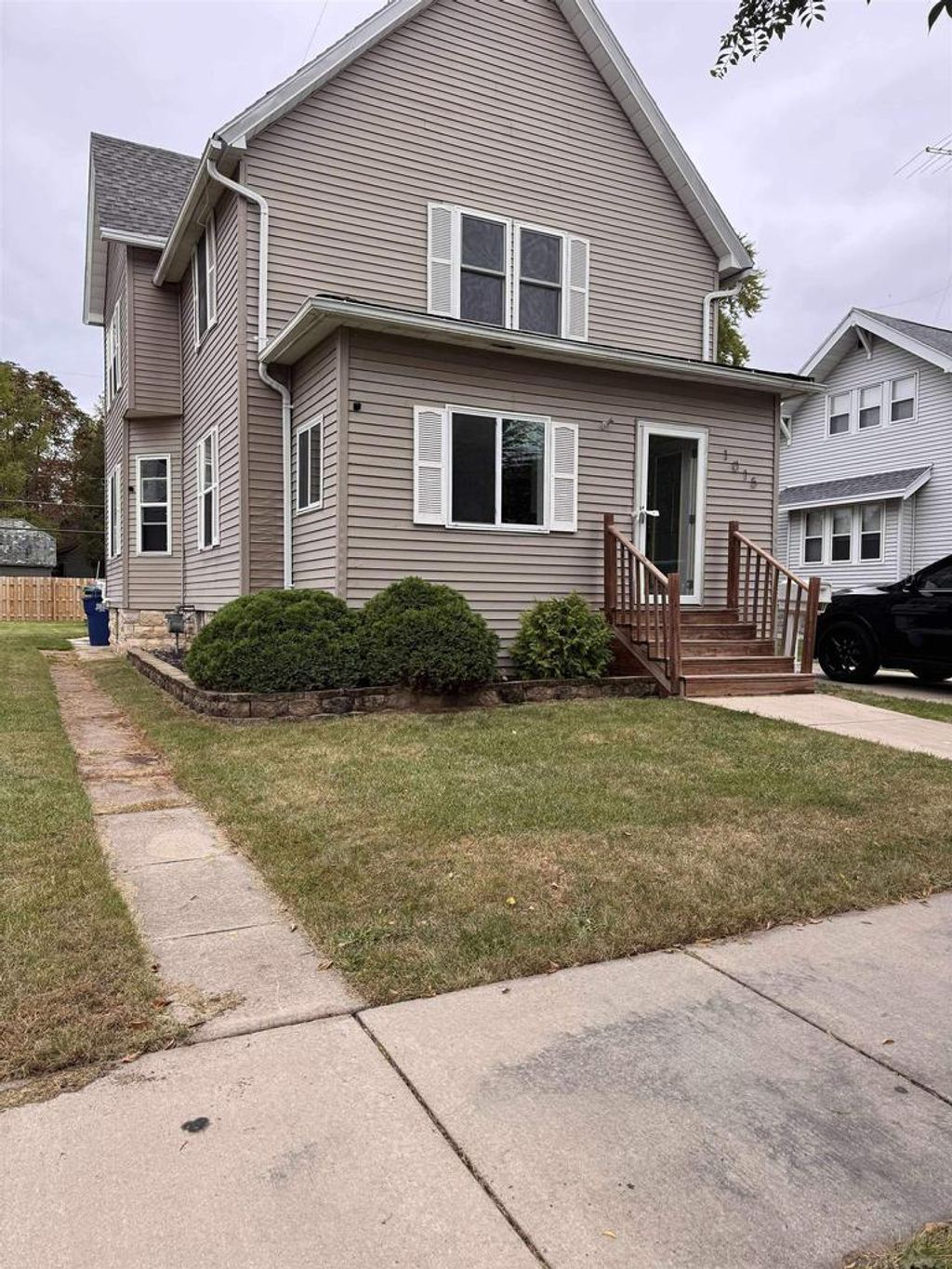 Photo of 1015 Michigan AVENUE, North Fond Du Lac, WI 54987 (MLS # 50319288)