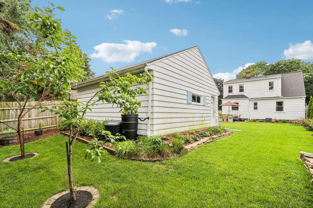 Photo of 3806 S Lenox STREET, Milwaukee, WI 53207 (MLS # 1975912)