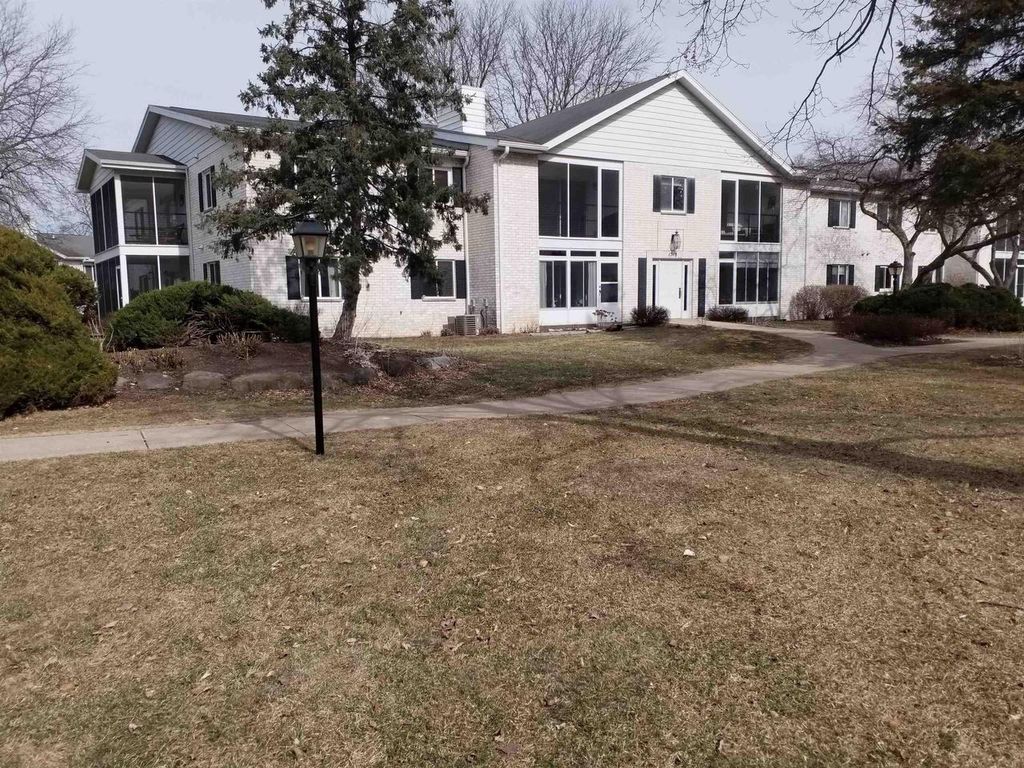 Photo of 1518 Golf View ROAD #C, Madison, WI 53704 (MLS # 2015166)