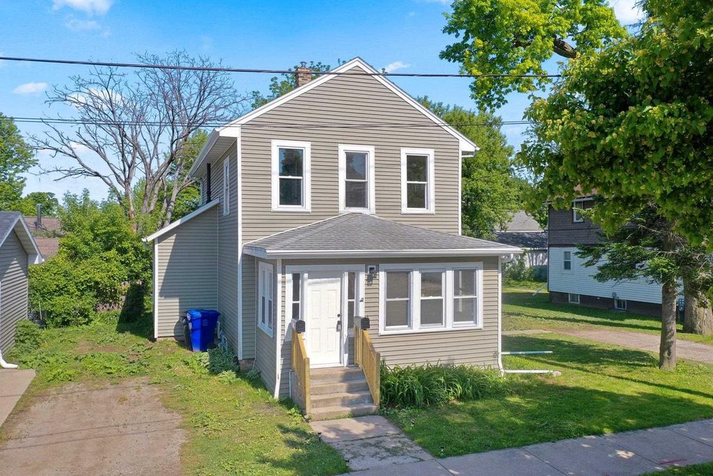 Photo of 714 N Bateman STREET, Appleton, WI 54911 (MLS # 50326290)