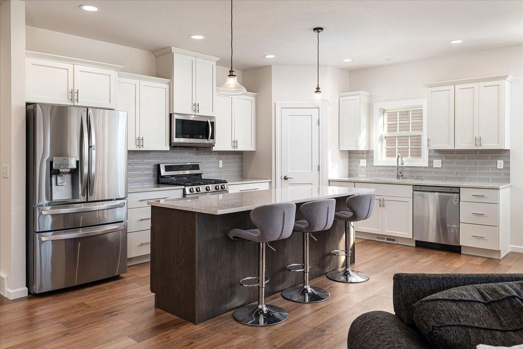 Photo of 3120 Christenson LANE, Onalaska, WI 54650 (MLS # 1942002)