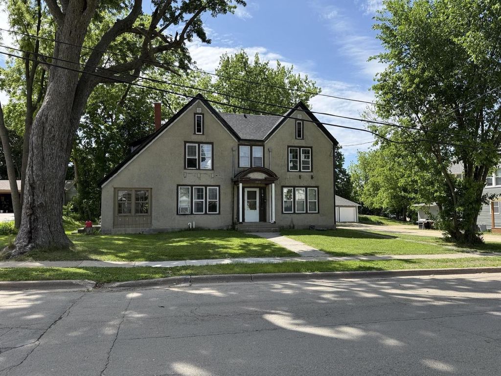 Photo of 160 N Hickory STREET, Platteville, WI 53818 (MLS # 2024743)