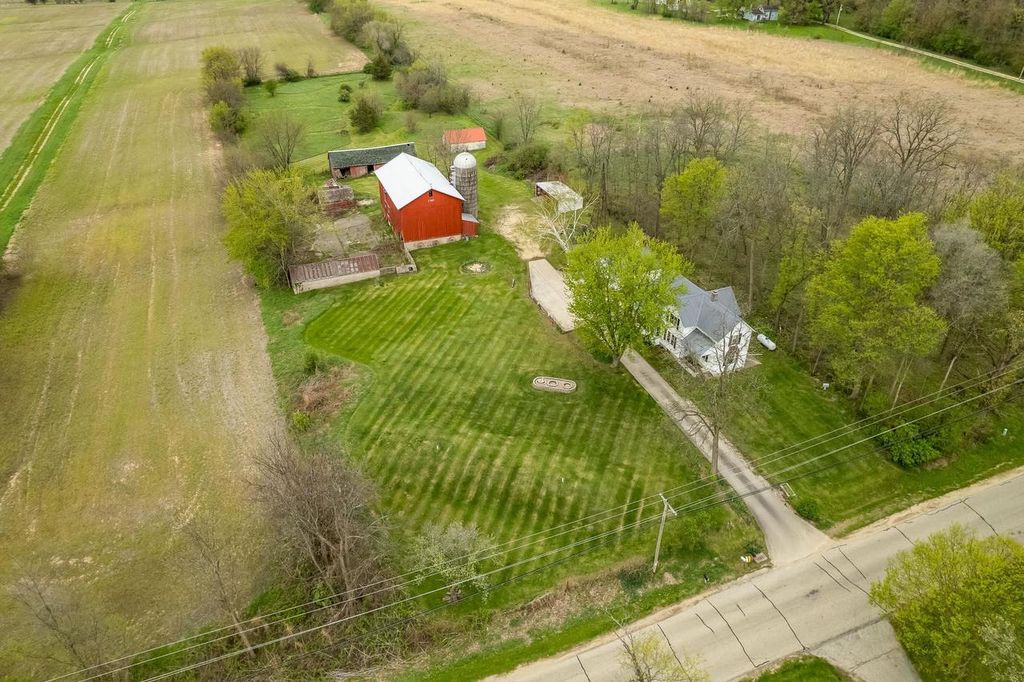 Photo of 6803 W St. Lawrence AVENUE, Beloit, WI 53511 (MLS # 2022297)