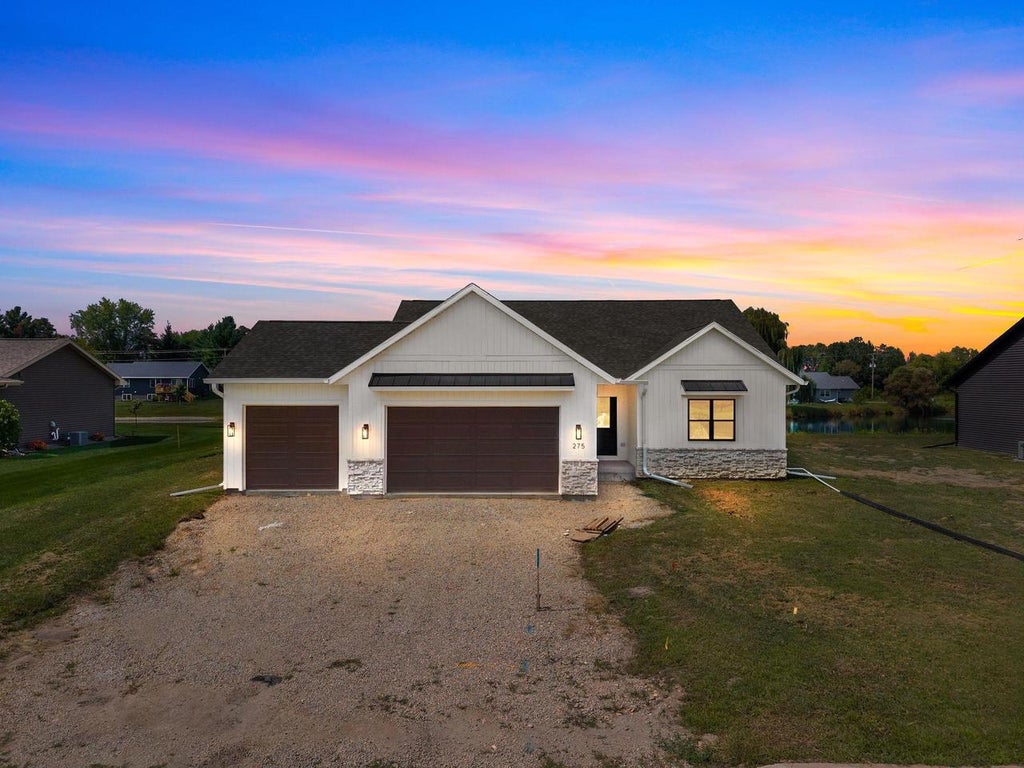 Photo of 275 Jasmine DRIVE, Berlin, WI 54923 (MLS # 50321129)