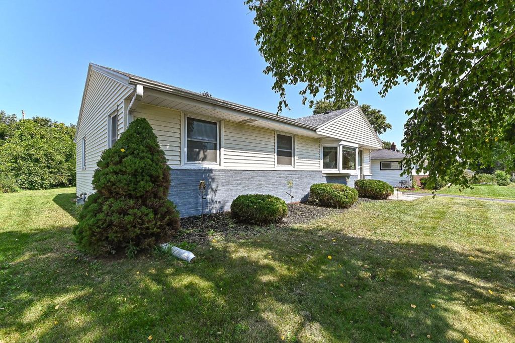 Photo of 6206 W Fairlane AVENUE, Brown Deer, WI 53223 (MLS # 1939474)