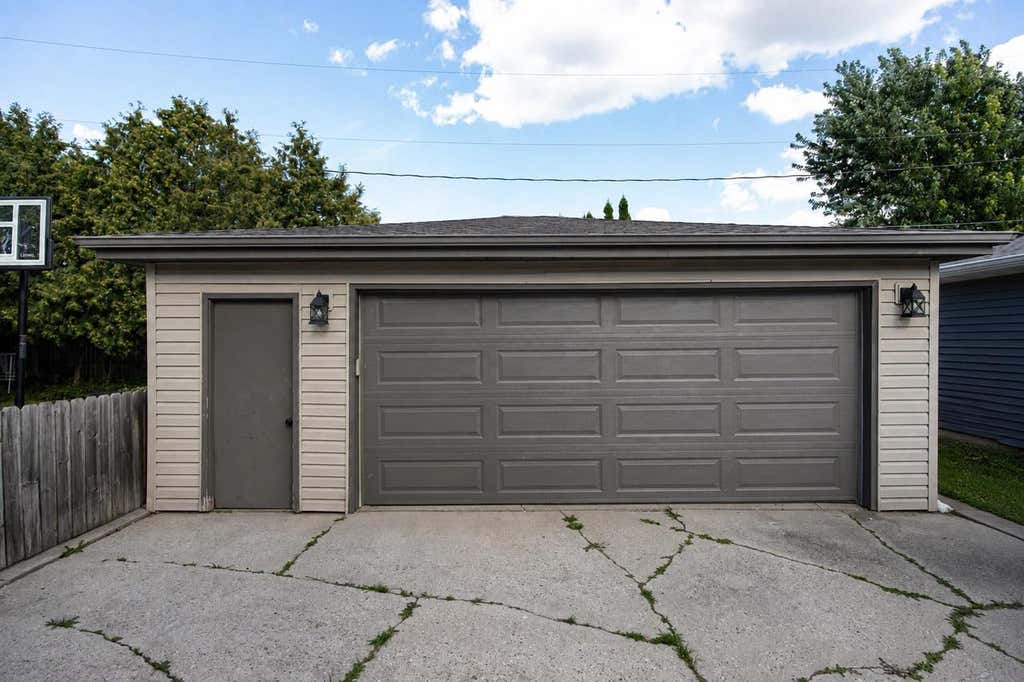 Photo of 609 Linda STREET, Combined Locks, WI 54113 (MLS # 50331144)