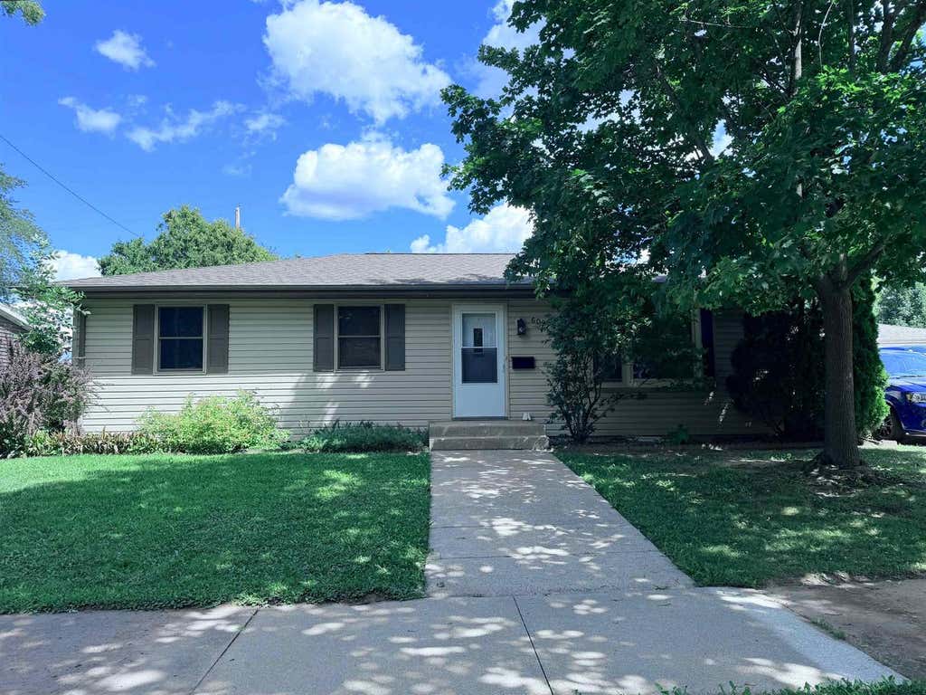 Photo of 609 Linda STREET, Combined Locks, WI 54113 (MLS # 50331144)