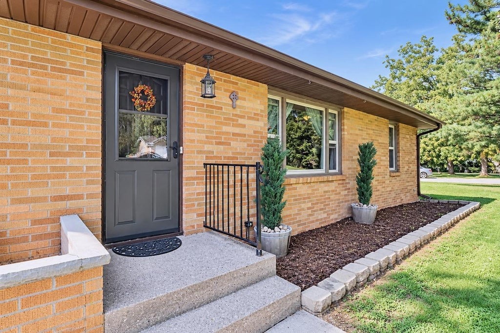Photo of 3616 S Glenwood DRIVE, Beloit, WI 53511 (MLS # 2032243)