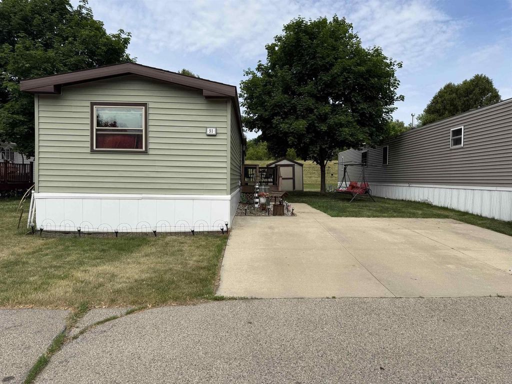 Photo of 31 Maple Grove AVENUE, Jefferson, WI 53549 (MLS # 2024631)
