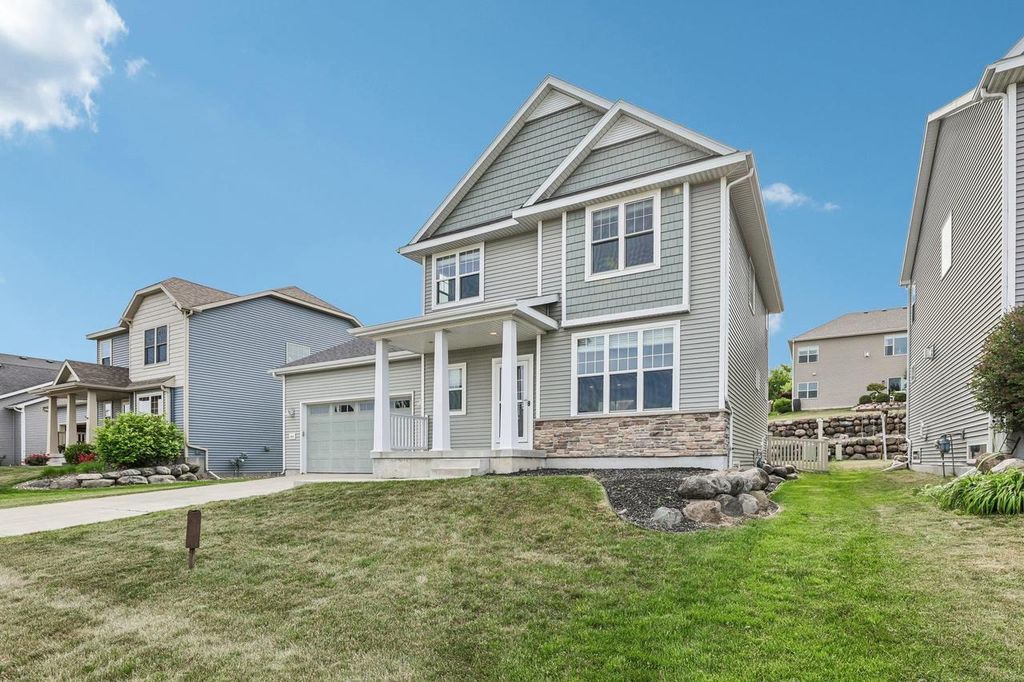 Photo of 6062 Little Bluestem DRIVE, Mcfarland, WI 53558 (MLS # 2024039)