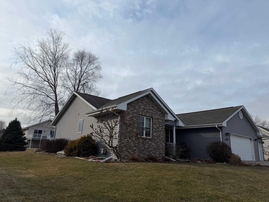 Photo of 1205 Shawnee STREET, Fort Atkinson, WI 53538 (MLS # 2017657)