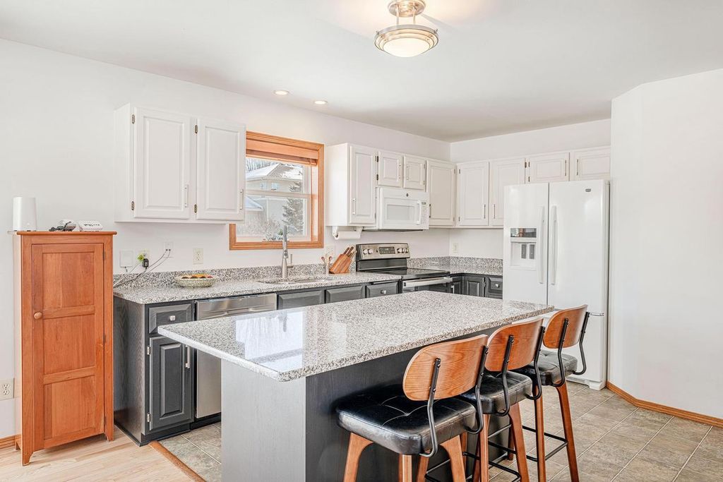 Photo of 601 AZTALAN DRIVE, Madison, WI 53718 (MLS # 2014857)