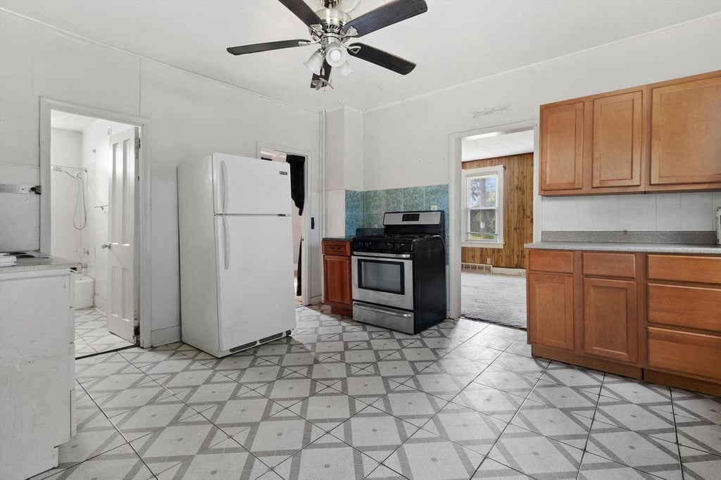 Photo of 1619 43rd STREET, Kenosha, WI 53140 (MLS # 1972747)