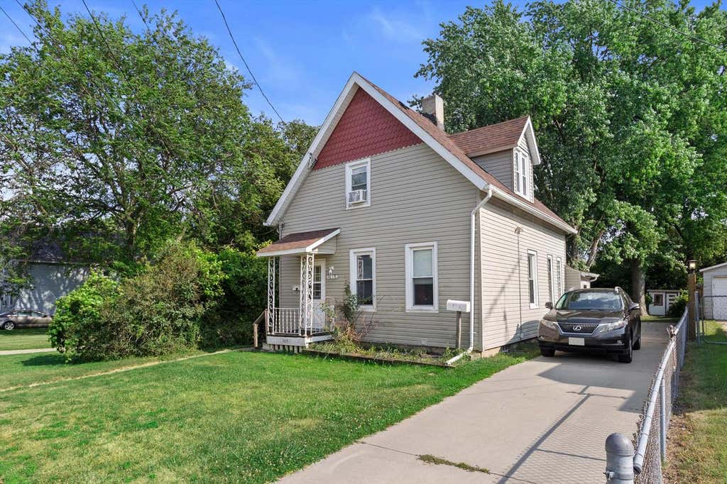 Photo of 1619 43rd STREET, Kenosha, WI 53140 (MLS # 1972747)