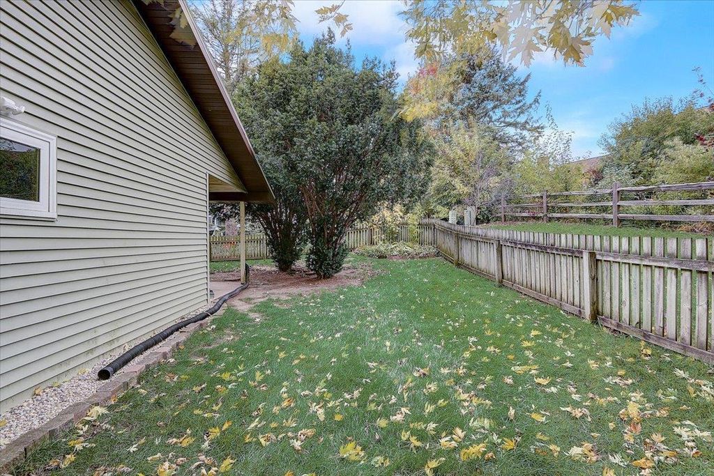 Photo of 3137 Elderberry ROAD, Racine, WI 53402 (MLS # 1945247)