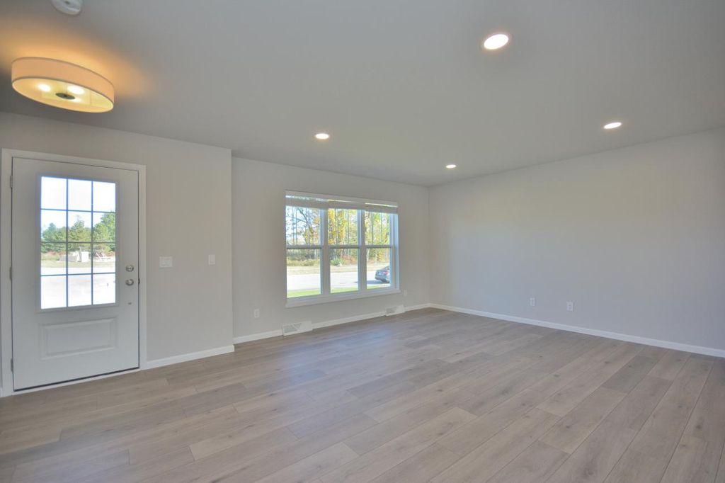 Photo of 821 5 Mile ROAD, Racine, WI 53402 (MLS # 1938765)