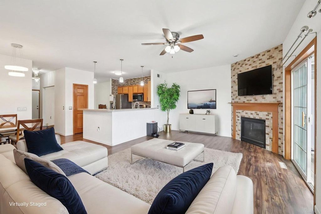 Photo of 612 Bear Claw WAY, Middleton, WI 53562 (MLS # 2019567)