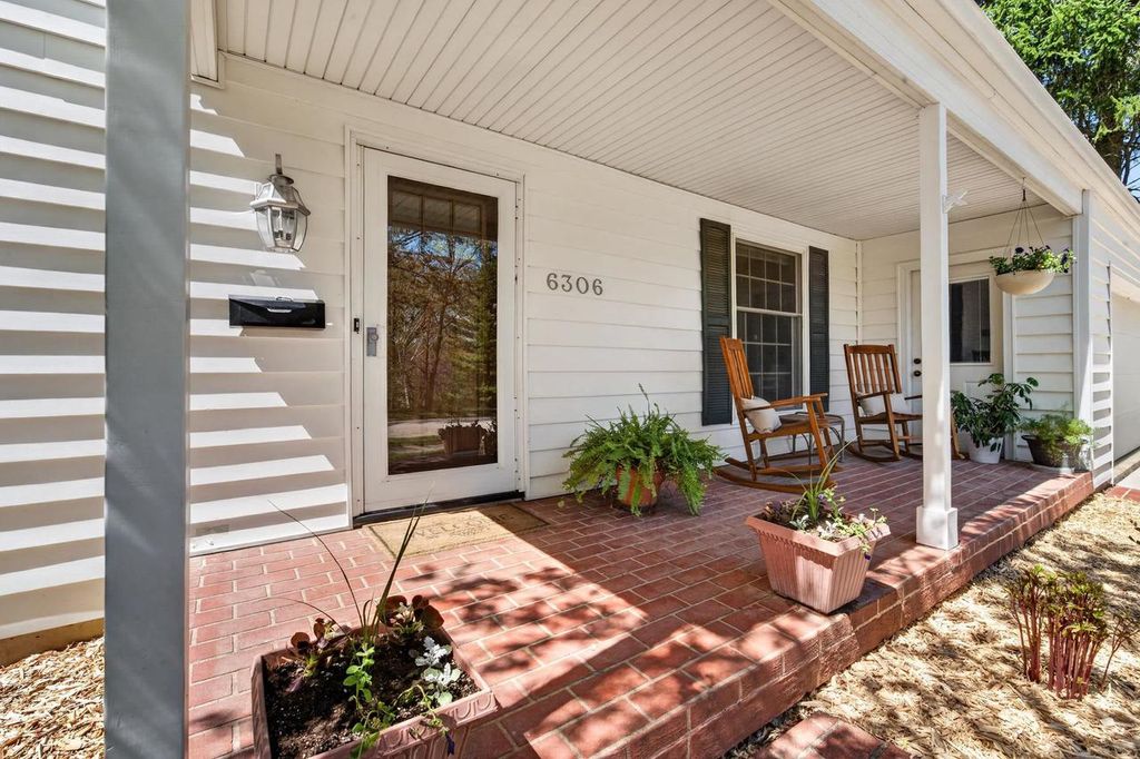 Photo of 6306 Keelson DRIVE, Madison, WI 53705 (MLS # 2021841)